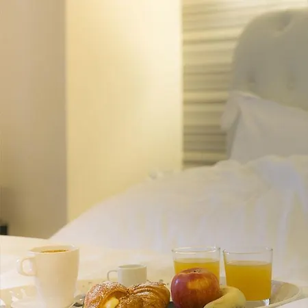 Navona Living Pensionat 4*