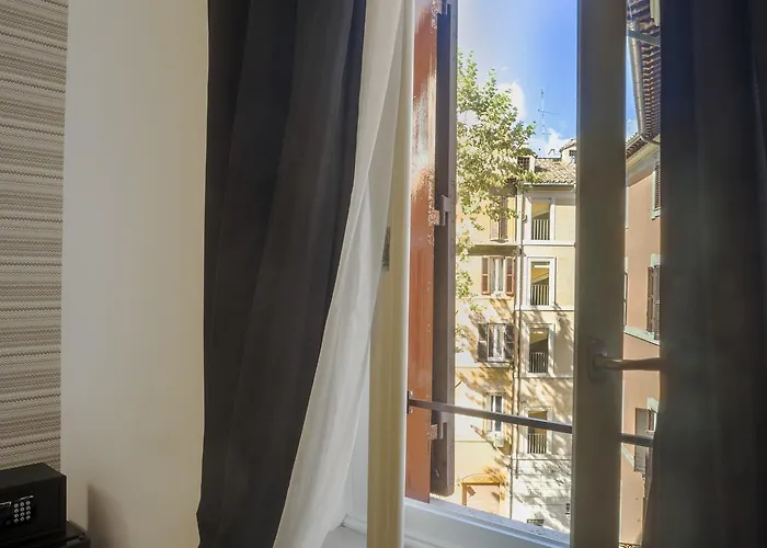 Navona Living Konukevi Roma